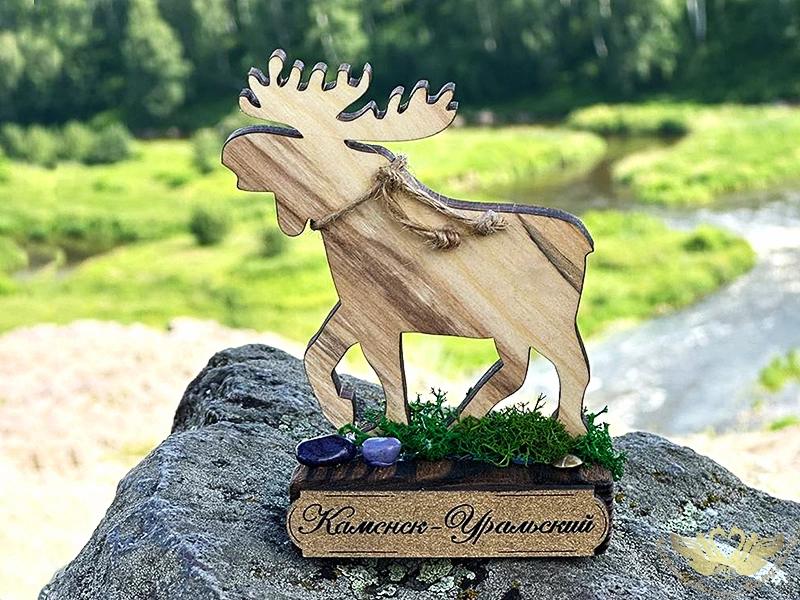Сувенир из дерева "Лось г.Каменск-Уральский", 1 шт.