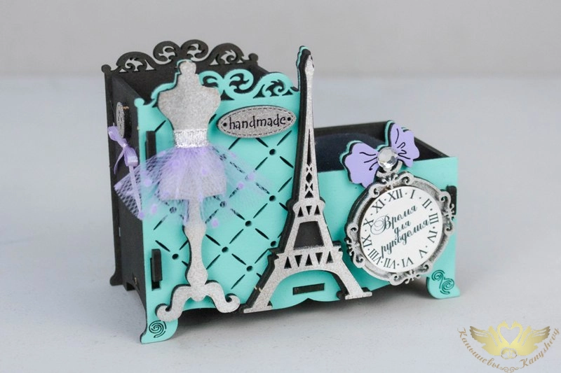 Игольница "Париж" (13*7*10,5) МДФ, окрашен. морилкой, оформл., Черный-тиффани, 1 шт. Игольница "Париж" (13*7*10,5) МДФ, окрашен. морилкой, оформл., Черный-тиффани, 1 шт.