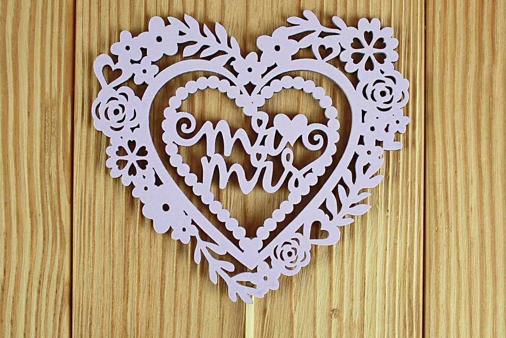 Топпер "Mr&Mrs" в сердце (10,5*30) МДФ 3мм, окрашен. на шпажке, Сиреневый пастель, Уп-10 шт. Топпер "Mr&Mrs" в сердце (10,5*30) МДФ 3мм, окрашен. на шпажке, Сиреневый пастель, Уп-10 шт.