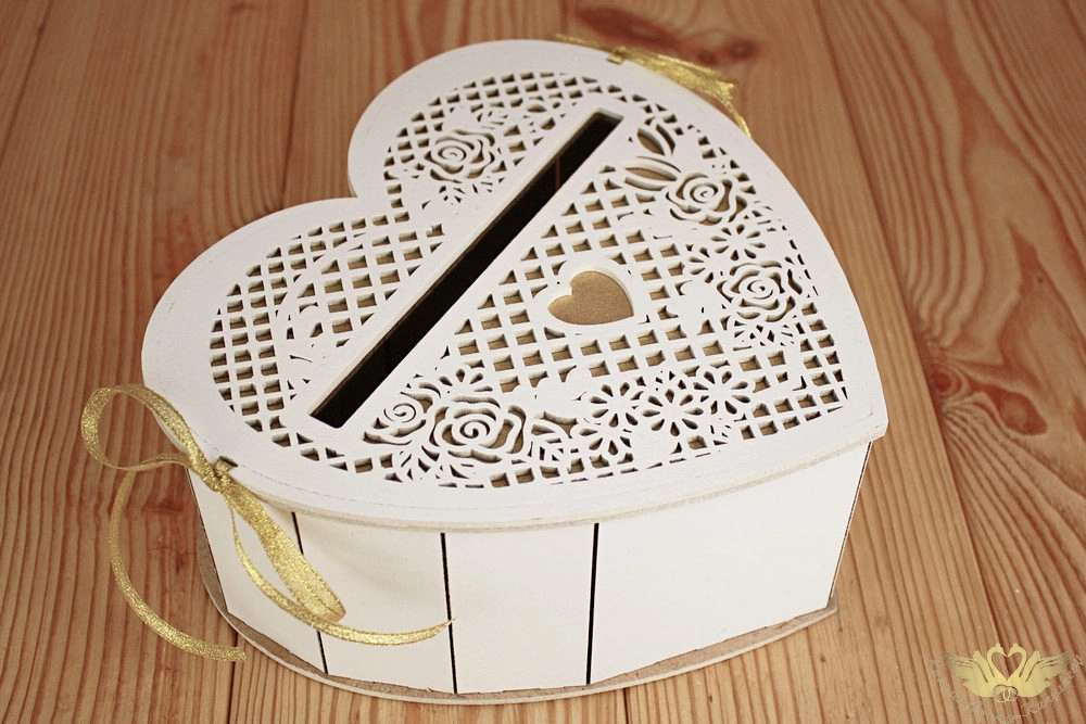 Семейный банк "Сердце" (23*21,5*10) МДФ 3мм, окрашен., оформл., Белый-золото, 1 шт.