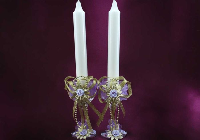 2 свечи молодоженам Семейная идилия : свечи (Ǿ2см;выс.19см) в рюмке (Ǿ4см;выс.11см) сиреневый-золото 2 свечи молодоженам Семейная идилия : свечи (Ǿ2см;выс.19см) в рюмке (Ǿ4см;выс.11см) сиреневый-золото