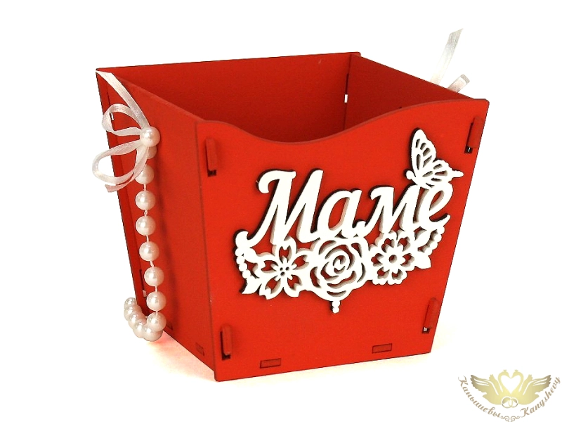 Подарочная упаковка-конус "Маме" с цветами (12*12*10,5) Красный-белый, 1 шт.