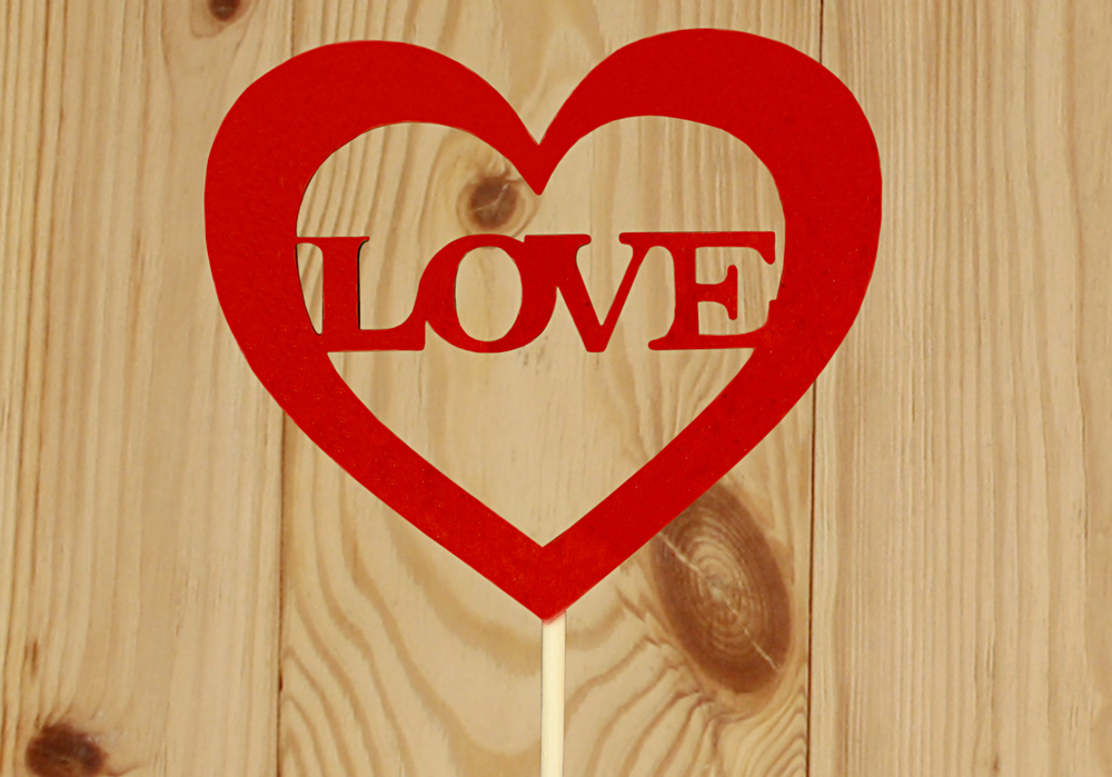 Топпер "Love" в сердце (10*30) МДФ 3мм, окрашен. на шпажке, Красный, Уп-10 шт. Топпер "Love" в сердце (10*30) МДФ 3мм, окрашен. на шпажке, Красный, Уп-10 шт.