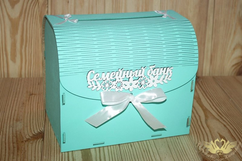 Семейный банк с цветами МИНИ (20*15*17,5) МДФ 3мм, окрашен., оформл., Тиффани-белый, 1 шт. Семейный банк с цветами МИНИ (20*15*17,5) МДФ 3мм, окрашен., оформл., Тиффани-белый, 1 шт.