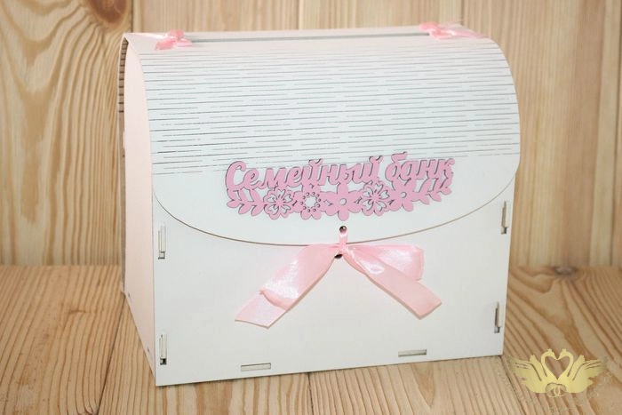 Семейный банк с цветами (23,5*17*20) МДФ 3мм, окрашен., оформл., Белый-розовый, 1 шт.