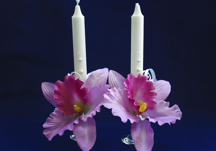 2 Свечи родителям-ручной работы в подставке "Орхидея любви" (Ǿ5,5см;выс.30см) Белый-сиреневый, набор 2 шт 2 Свечи родителям-ручной работы в подставке "Орхидея любви" (Ǿ5,5см;выс.30см) Белый-сиреневый, набор 2 шт