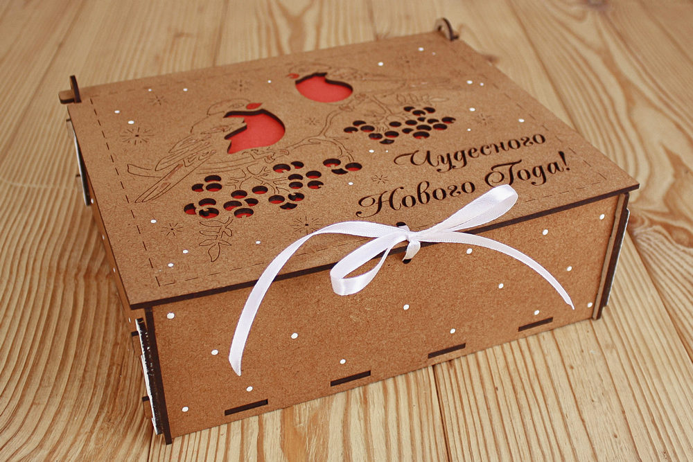 Подарочная коробка "Чудесного Нового Года!" со снегирями №1 (24*20*9) Дуб, 1 шт.