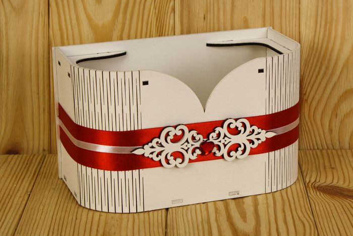 Корзинка для шампанского "Прага" (22,5*11*13) МДФ 3мм, окрашен., оформл., Белый-красный, 1 шт.