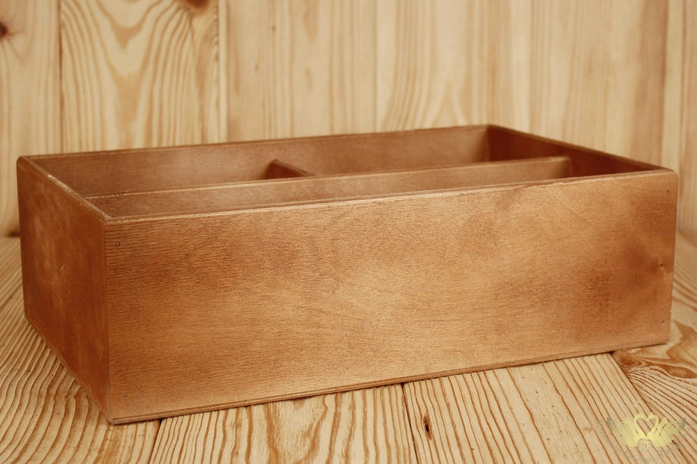 Подарочный ящик из фанеры, 3 отделения (35*22*10) Фанера 8мм, фанера 3мм, окрашен. морилкой., Дуб, 1 шт. Подарочный ящик из фанеры, 3 отделения (35*22*10) Фанера 8мм, фанера 3мм, окрашен. морилкой., Дуб, 1 шт.