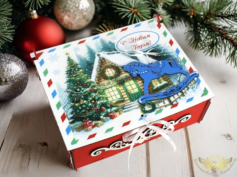 Подарочная коробка "С Новым Годом!" с ёлочной игрушкой "Лошадка" (24*20*9) Красный-синий, 1 шт. Подарочная коробка "С Новым Годом!" с ёлочной игрушкой "Лошадка" (24*20*9) Красный-синий, 1 шт.