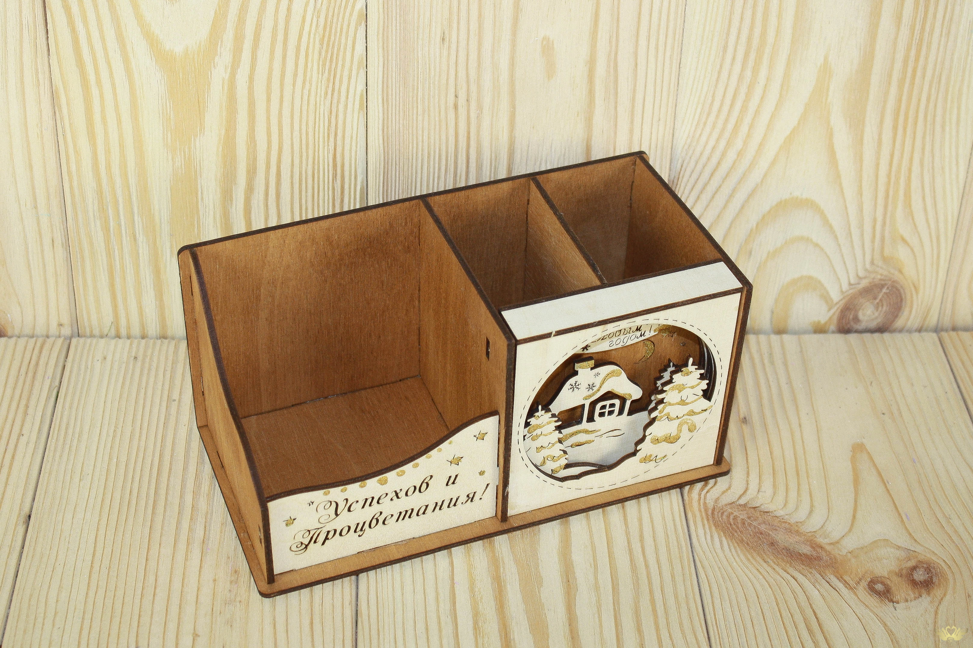Карандашница "Успехов и процветания" (20*10*9,5) Фанера 3мм, окрашен. морилкой, оформл., Дуб, 1 шт. Карандашница "Успехов и процветания" (20*10*9,5) Фанера 3мм, окрашен. морилкой, оформл., Дуб, 1 шт.