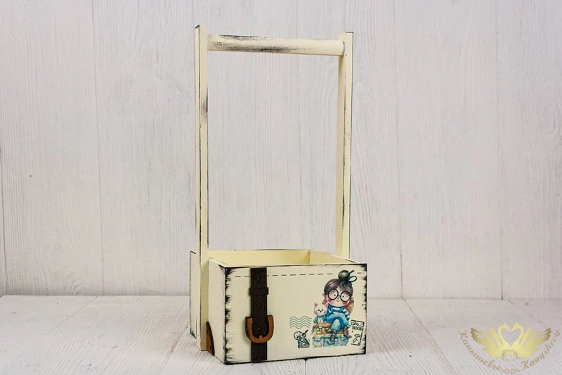 Ящик деревянный "Путешественница" (16,5*15*33) Дерево, УФ печать, окраш., оформл., Шампань пастель, 1шт.