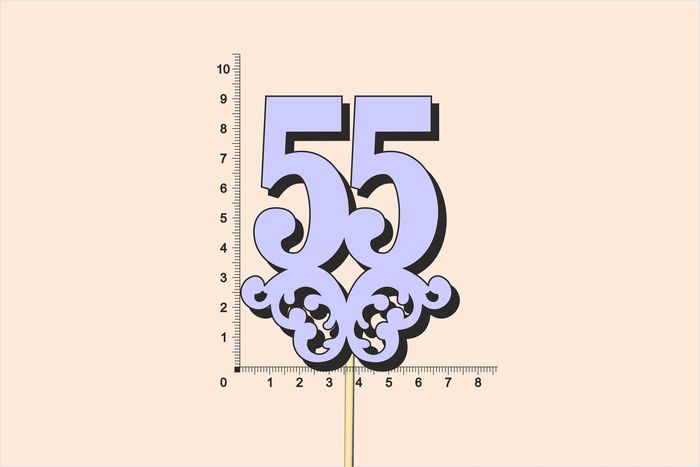 Топпер юбилейный "55" с вензелем, на палочке (шир.7см;выс.9см) МДФ, окраш., сиреневый Топпер юбилейный "55" с вензелем, на палочке (шир.7см;выс.9см) МДФ, окраш., сиреневый